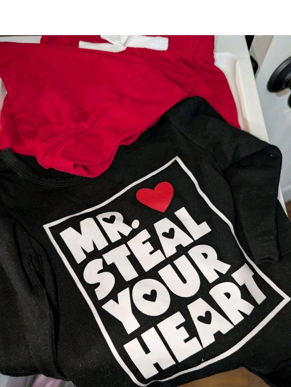 ~Mr Steal Your Heart Baby Valentine's Outfit Size 80  estimated 9-12 months 3